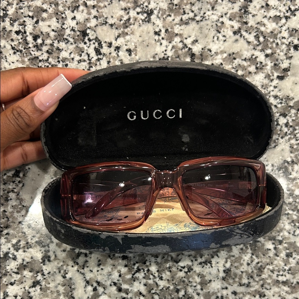 Authentic vintage Y2K Gucci Women's Sunglasses in Rich Brown